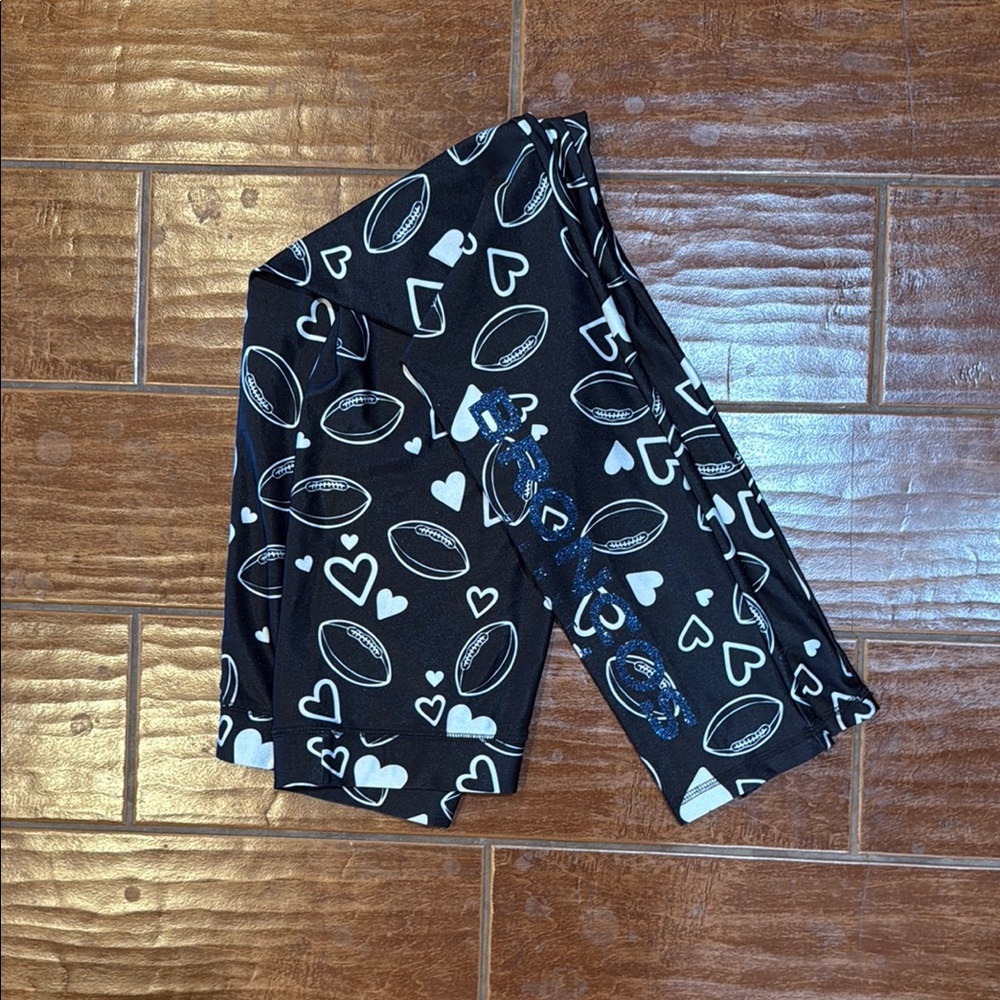 Kids Broncos Black and White Heart Patterned Leggings